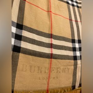 100% Cashmere Tan Burberry Nova Check Classic Fringe Scarf 27” x 72”